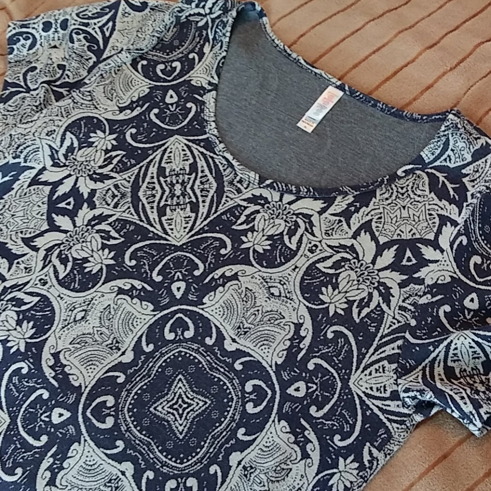 LuLaRoe Top